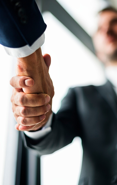 Schnelles und unkompliziertes Angebot für Ihre Manager-Absicherung – jetzt berechnen lassen.